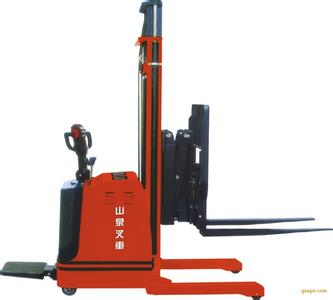 平衡重式蓄電池叉車(chē)