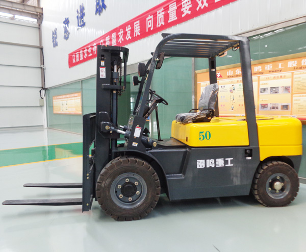 京泰重工5噸柴油平衡重叉車