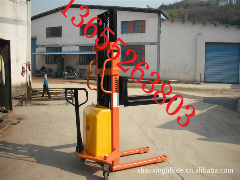 廠家直銷半電動堆高車 自動電瓶叉車 半電動升高裝卸車 13655263803
