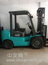 寶驪3T經(jīng)濟(jì)型內(nèi)燃叉車 CPCD30S