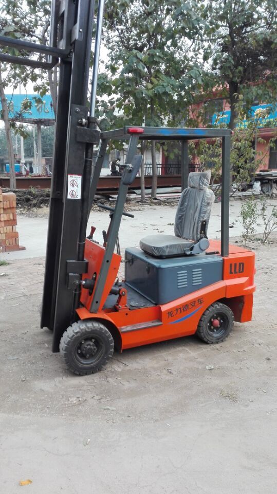 電動(dòng)搬運(yùn)車 運(yùn)車輕便 LLD-15