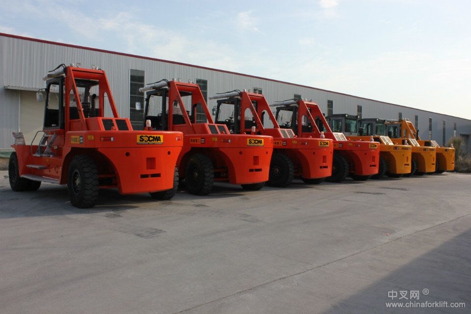 供應(yīng)鋼鐵20噸叉車廠家石材25噸叉車報(bào)價(jià)集裝箱28噸叉車價(jià)格 HNF200-280