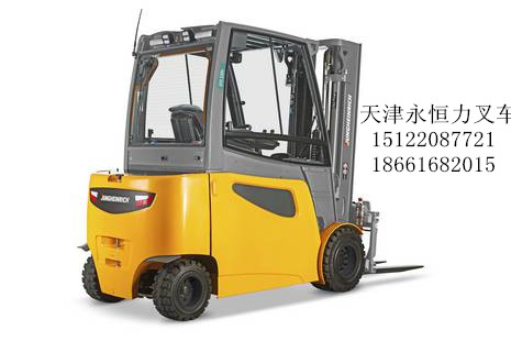 永恒力四輪電動叉車