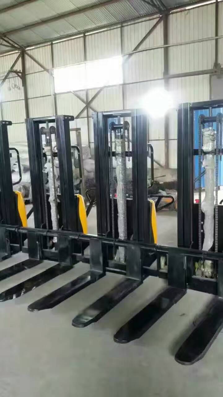 金盾全電動(dòng)叉車 堆高車節(jié)能省耗  易操作 spm1060