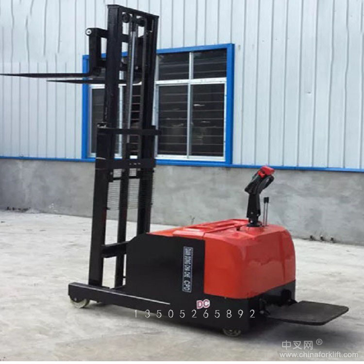 江蘇平衡重式電動(dòng)叉車廠家 EQ