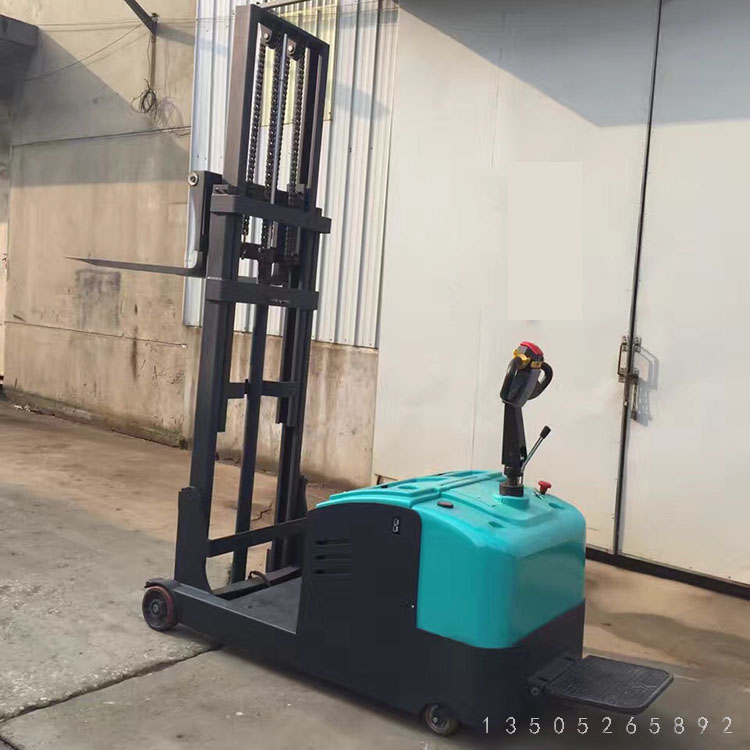 洛陽(yáng)全電動(dòng)平衡重電瓶叉車廠家 EQ