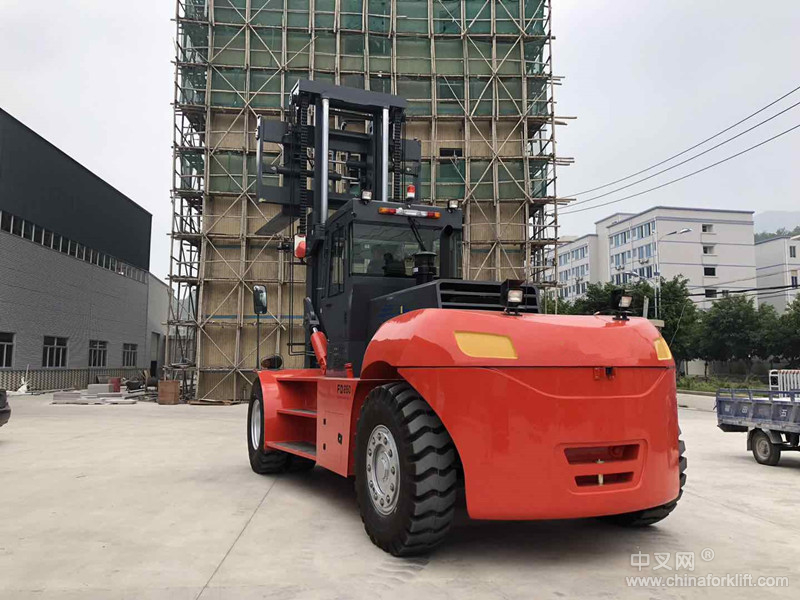 國產(chǎn)25噸內(nèi)燃叉車25噸重型柴油叉車2019價格行情走勢 XHC250
