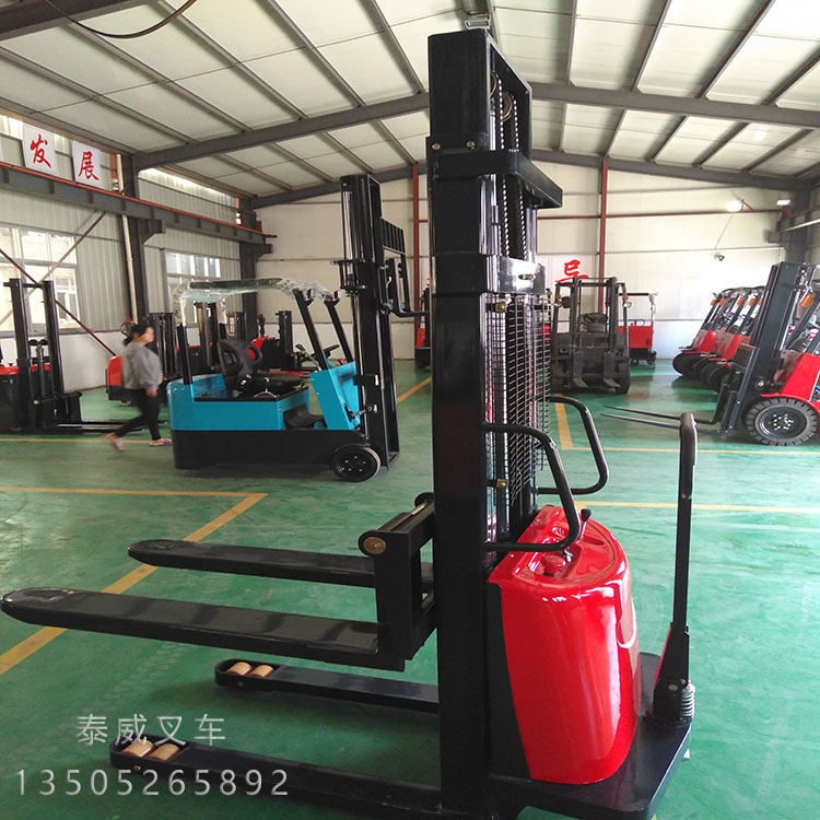 安徽半電動(dòng)推高叉車生產(chǎn)商 CDS